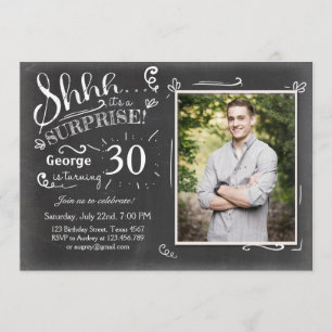 Invitación de cumpleaños sorpresa 30 Chalkboard Ru