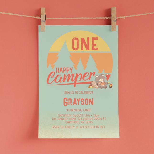 Invitación de cumpleaños verde de un campista feli (Subido por el creador)
