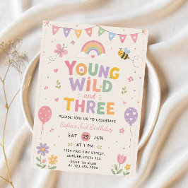 Invitación de cumpleaños Young Wild and Three