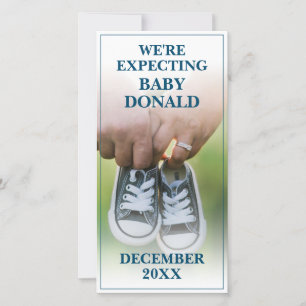 Invitación de embarazo con zapatos para bebé