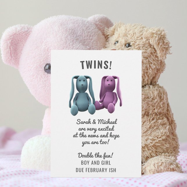 Invitación de embarazo de bebé gemelo Chica Bunny (Twins! Share the news with this fun bunny themed pregnancy announcement. Just add your details!)
