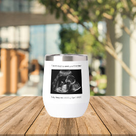 Invitación de embarazo de la abuela. Foto de ultra