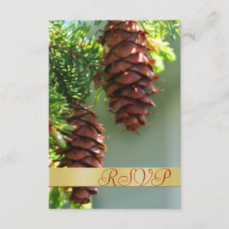 Invitación de Evergreen Pinecones Holiday Gold RSV