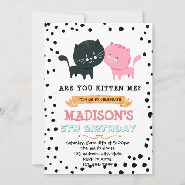 invitación de fiesta con tema de gato lindo (Anverso)