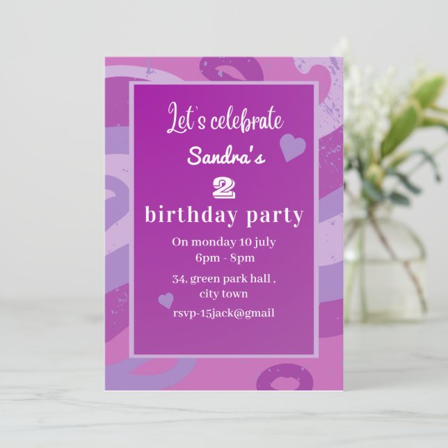 invitación de fiesta de cumpleaños púrpura (Anverso de pie)