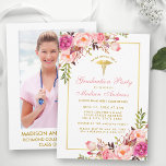 Invitación de Fiesta de enfermera graduada de oro<br><div class="desc">Tarjeta de invitación para la fiesta de graduación médica o enfermera floral de color rosa Rubor Gold de color de agua - Foto de vuelta</div>