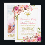 Invitación de Fiesta de enfermera graduada de oro<br><div class="desc">Tarjeta de invitación para la fiesta de graduación médica o enfermera floral de color rosa Rubor Gold de color de agua - Foto de vuelta</div>