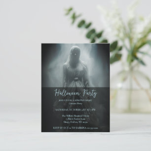 Invitación de fiesta de Halloween gris para una mu