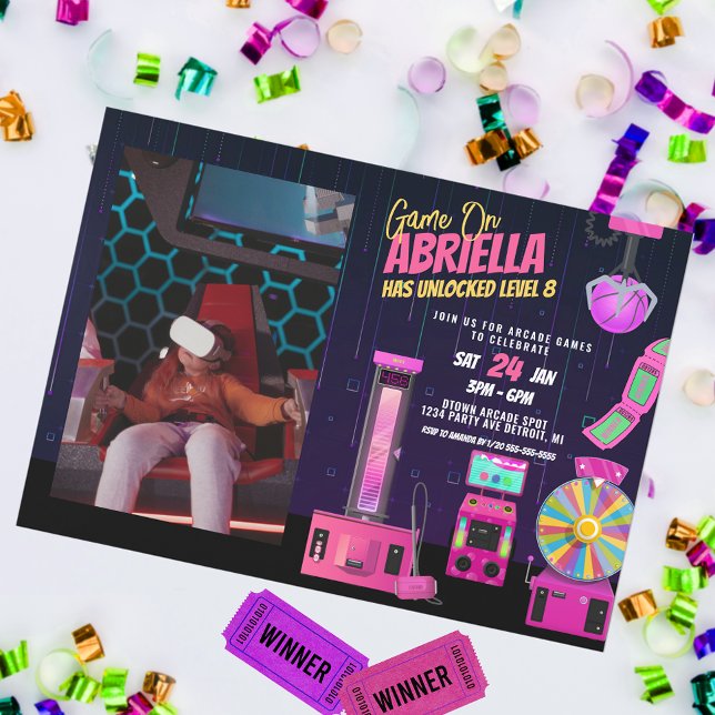 Invitación de foto de cumpleaños de Girl Arcade (Subido por el creador)
