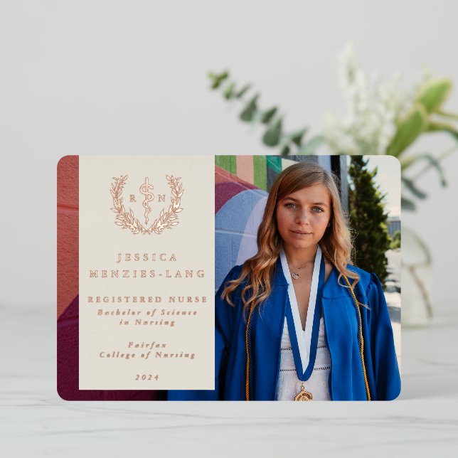 Invitación de foto de graduación de Ivory RN Ascle (Anverso de pie)