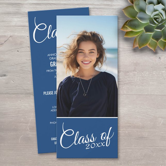 Invitación de fotografía de graduación azul real m (Classic Photo Graduation Announcement)