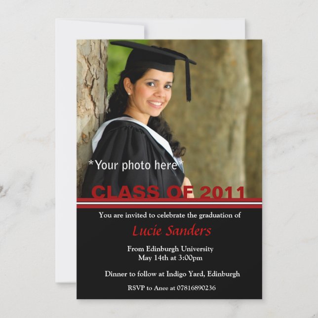 Invitación de fotos de graduación en rojo y negro (Anverso)