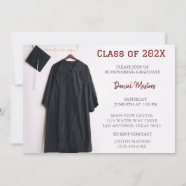 Invitación de gorra y toga de fiesta de graduación