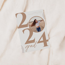 Invitación de Grad 2024 divertida y moderna
