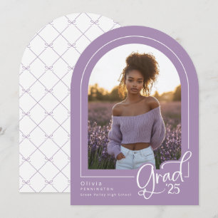 Invitación de Grad 2025 con imagen color blanco mo