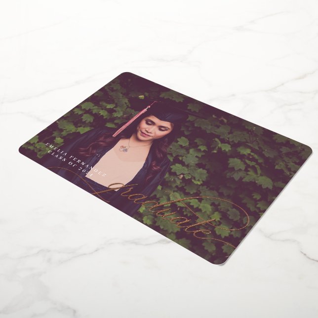 Invitación de Grad de Relieve metalizado de script (girado)