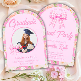 Invitación de graduación con arco de foto y lazo d