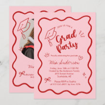 Invitación de graduación con borde ondulado rosa l