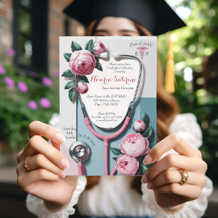 Invitación de graduación con estetoscopio floral m