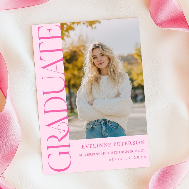 Invitación de graduación con foto rosa moderna (Subido por el creador)