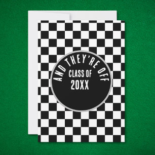 Invitación de graduación con tema de carreras
