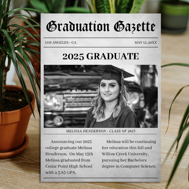 Invitación de graduación de artículo de periódico (Newspaper Article Graduation Announcement
)