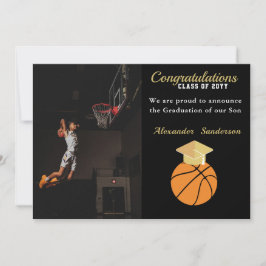 Invitación de graduación de baloncesto negro y oro