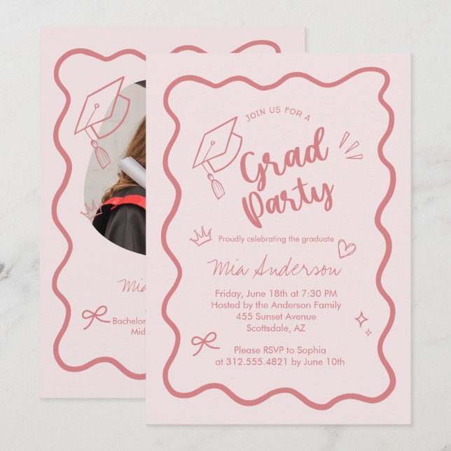 Invitación de graduación de borde ondulado rosa de (Anverso / Reverso)