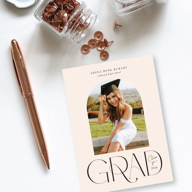 Invitación de graduación de crema de fotos con arc (Subido por el creador)