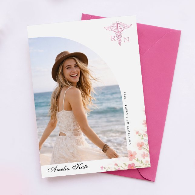 Invitación de Graduación de Enfermería Pink Bow Wi (Subido por el creador)