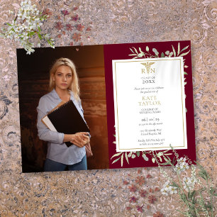 Invitación de graduación de enfermería RN con foll