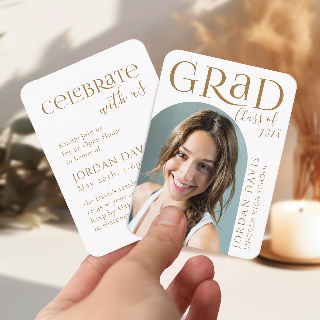 Invitación de Graduación de Foto de Arco Moderno O (Gold Modern Arch Photo Graduation Announcement)