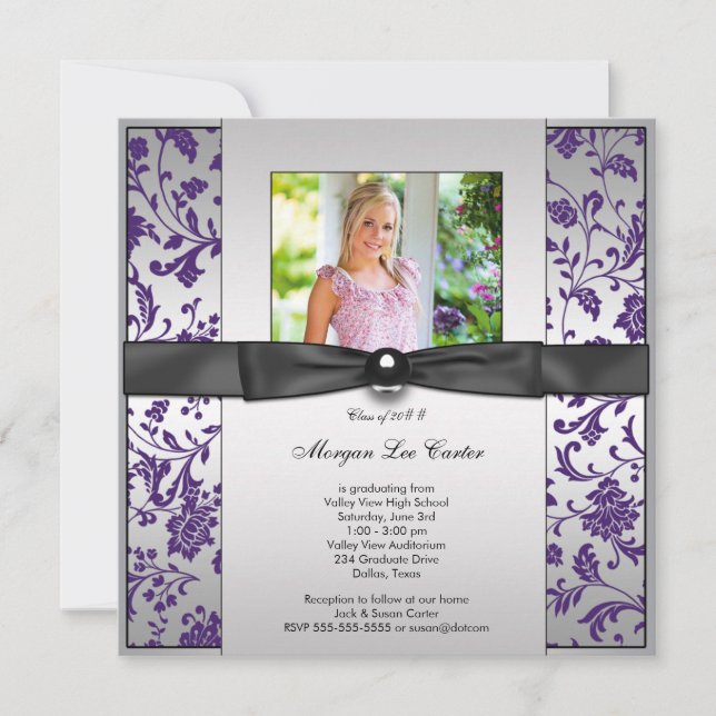 Invitación de graduación de foto morada de chicas (Anverso)