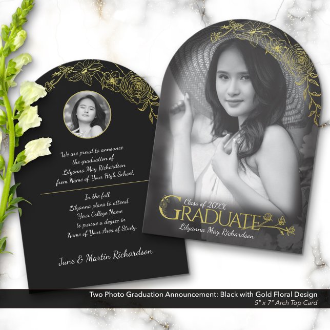 Invitación de graduación de fotos Floral de oro y  (Two Photo Graduation Announcement: Elegant Gold Floral Design for Black-and-White Photos.)