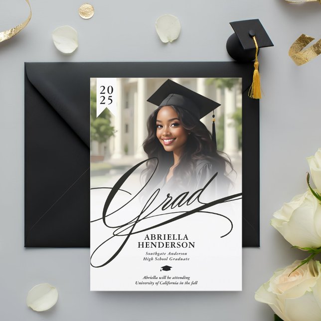 Invitación de Graduación de Guiones Elegante y For (Elegant Typography Graduation Announcement)