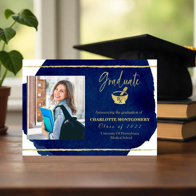 Invitación de graduación de la Facultad de Farmaci (Subido por el creador)