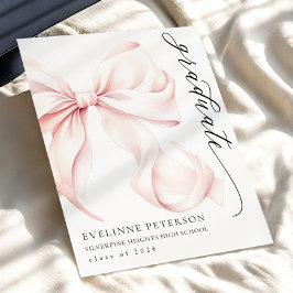 Invitación de graduación de niña con lazo rosa