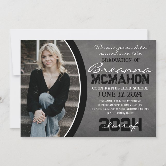 Invitación de graduación de pizarra negra y blanca (Anverso)