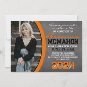 Invitación de graduación de tablero de naranja y n