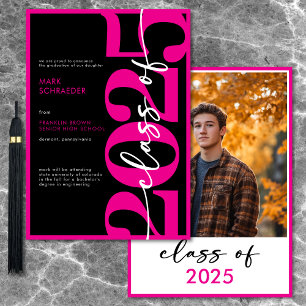 Invitación de graduación de tipografía rosa modern