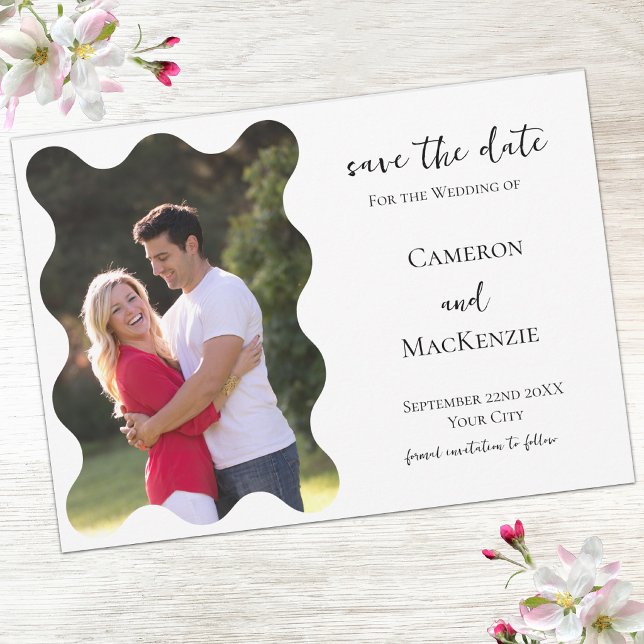 Invitación de guardar la fecha de boda con foto on (Modern wavy frame photo wedding save the date invitation announcement with custom text)
