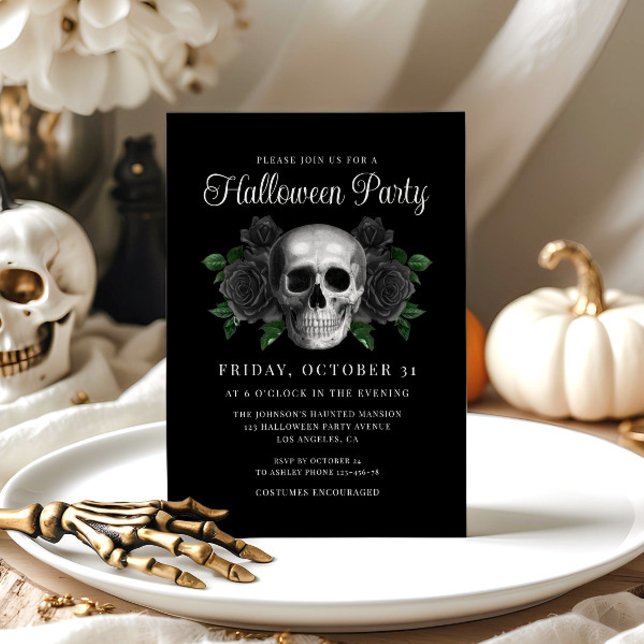 Invitación de Halloween de cráneo floral gótico ne (Black Gothic Floral Skull Halloween Invitation)
