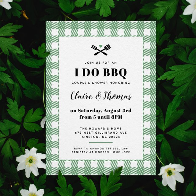 Invitación de I Do BBQ con tela de cuadros verde p (Green and white sweet country gingham plaid I Do BBQ wedding party invitation )