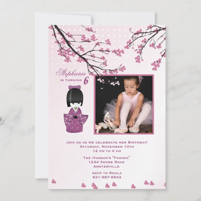 Invitación de la foto de la muñeca de Kokeshi (Anverso)