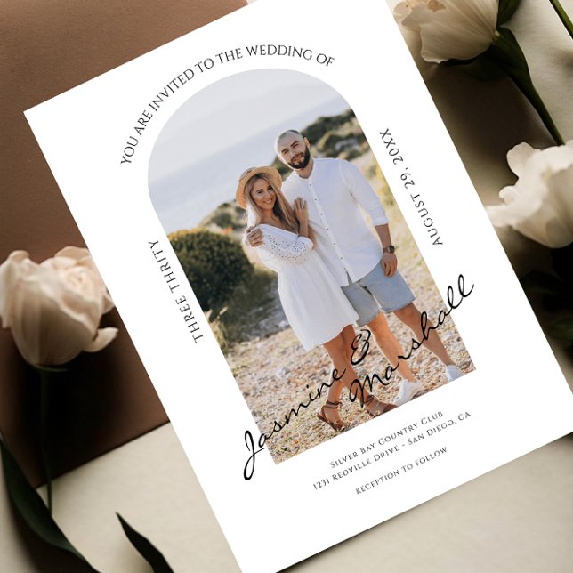 Invitación de matrimonio con plantilla de fotograf (modern casual wedding invitation with photo and script text , fully editable )