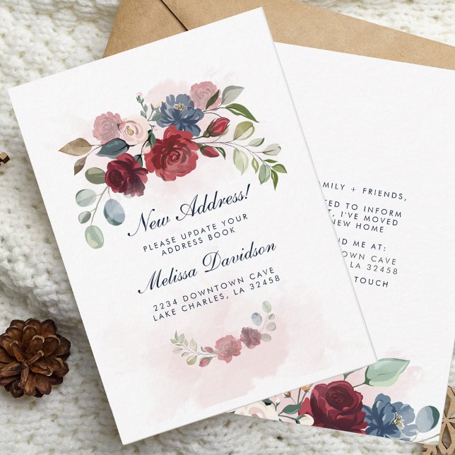 Invitación de movimiento floral de dirección nueva (Modern Floral Burgundy Change of Address Moving Announcement Card)