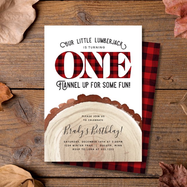 Invitación de Primer Cumpleaños de Leñador Cuadro  (Celebrate your little lumberjack’s big day with this red plaid first birthday invitation.)