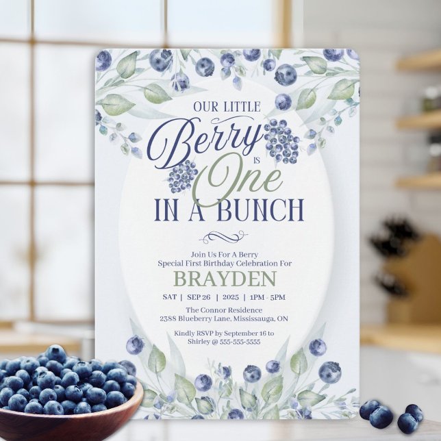 Invitación de primer cumpleaños de One In A Bunch (Celebrate your little one’s first birthday with this elegant blueberry-themed invitation.)