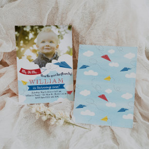 Invitación de primer cumpleaños del avión de papel