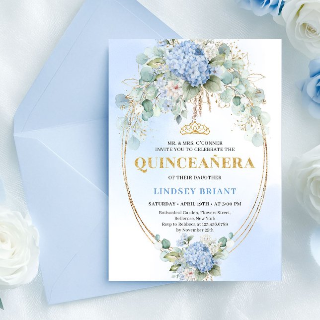Invitación de Quinceañera con Flores Azules de Mod (Trendy Blue Flowers Eucalyptus Quinceañera Invite)